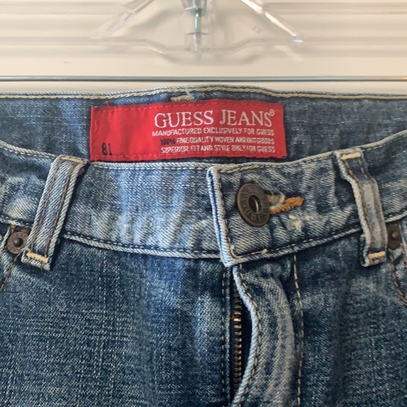 Guess Denim Skirt length about 12.5 inches - Picture 3 of 10